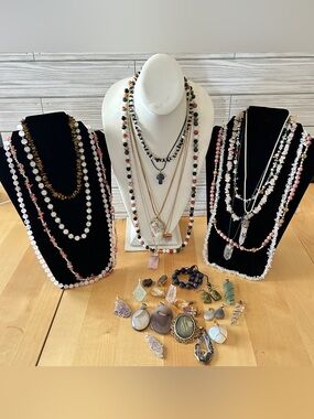 Crystal Gemstone Jewelry Lot of 36 Pieces